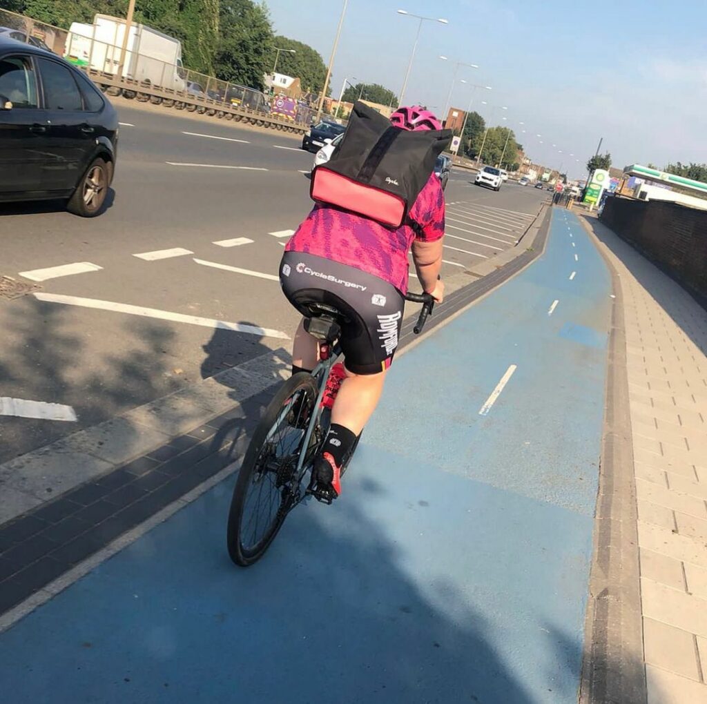 Lisa-Thake-commuting-to-work-by-bike
