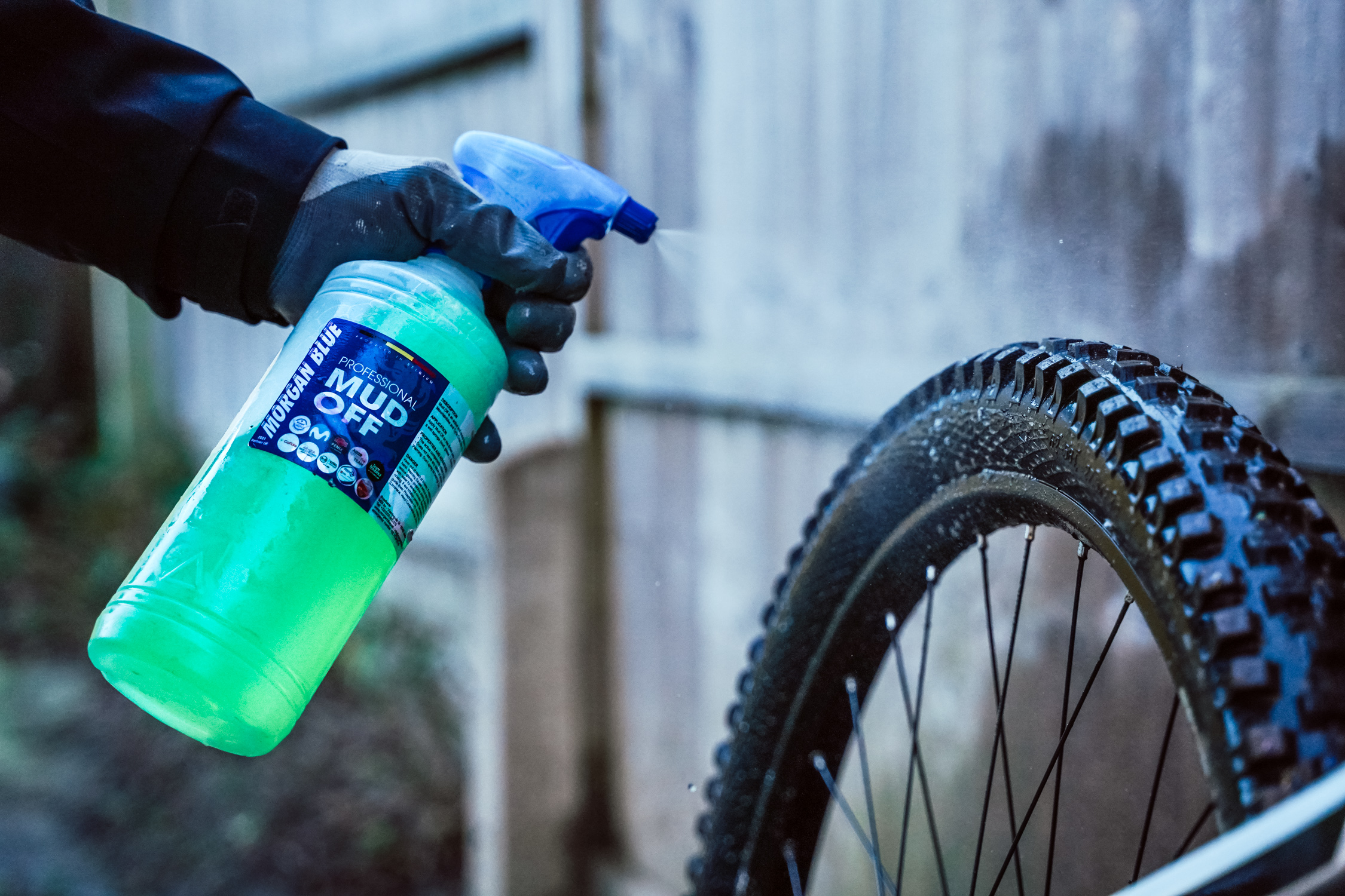 How to clean your mountain bike - Morgan Blue Mud-Off